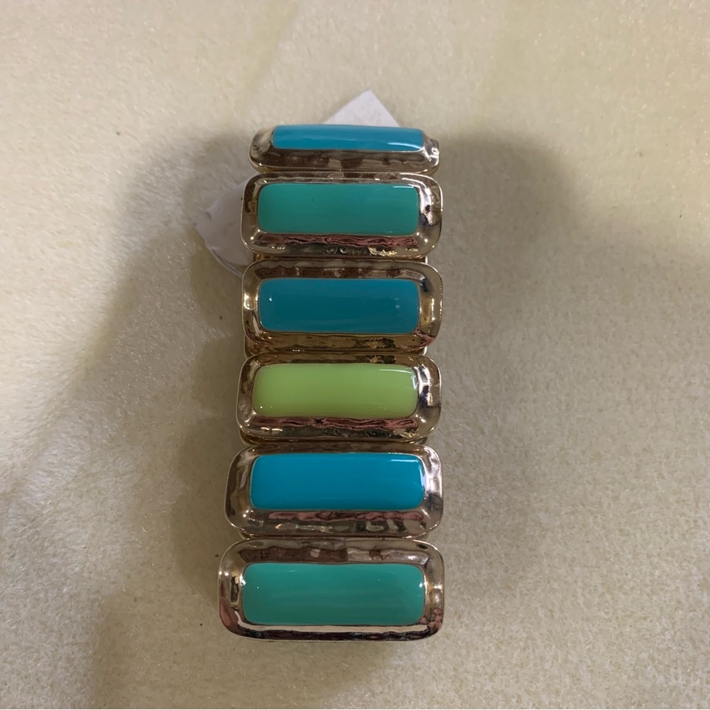 Anna & Ava Fashion Metal Bracelet w/3 colors